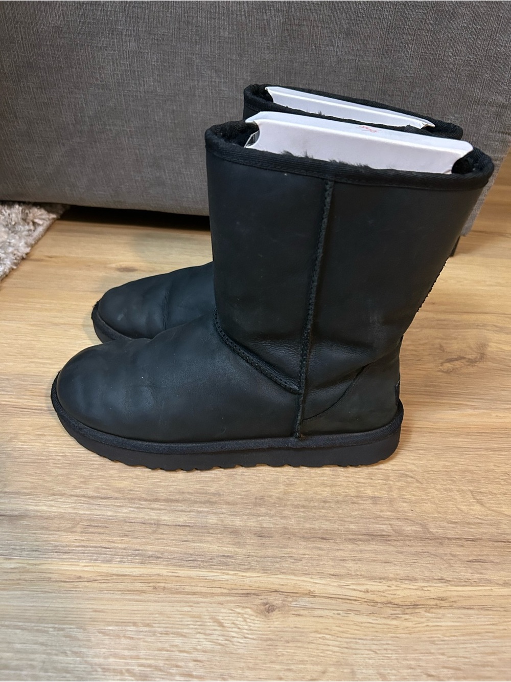 UGG Classic Short Black smooth leather